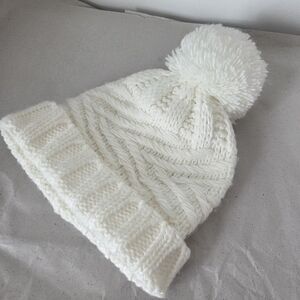 White Knit Beanie Hat Pom Pom Winter Snow Warm Ski Snowboard Ice Skating Adult